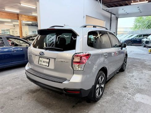 Used 2018 Subaru Forester 2.5i Premium AWD/4WD image 3