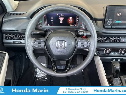 Used 2025 Honda Accord LX image 17