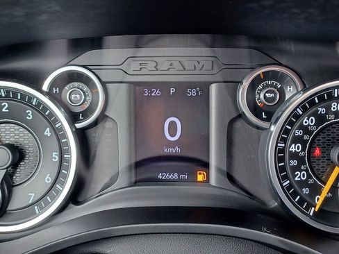 Used 2022 RAM 1500 Big Horn AWD/4WD image 17