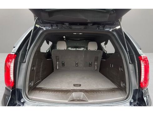 Used 2021 GMC Yukon XL SLE image 19