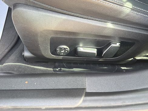 Used 2025 BMW 330i xDrive Sedan image 21