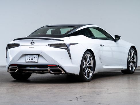 Used 2018 Lexus LC 500 Coupe w/ Touring Package RWD image 8