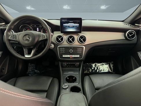 Used 2018 Mercedes-Benz CLA 250 image 12