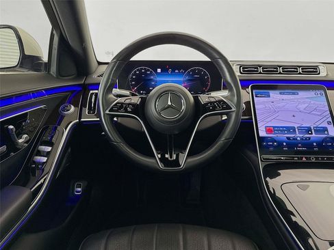 Used 2023 Mercedes-Benz S 500 4MATIC image 3