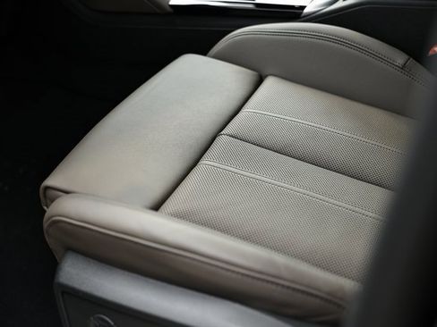 New 2025 Audi Q5 Premium Plus image 22