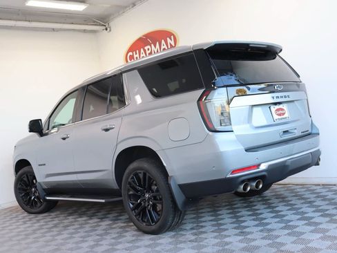 Used 2025 Chevrolet Tahoe Premier AWD/4WD image 3