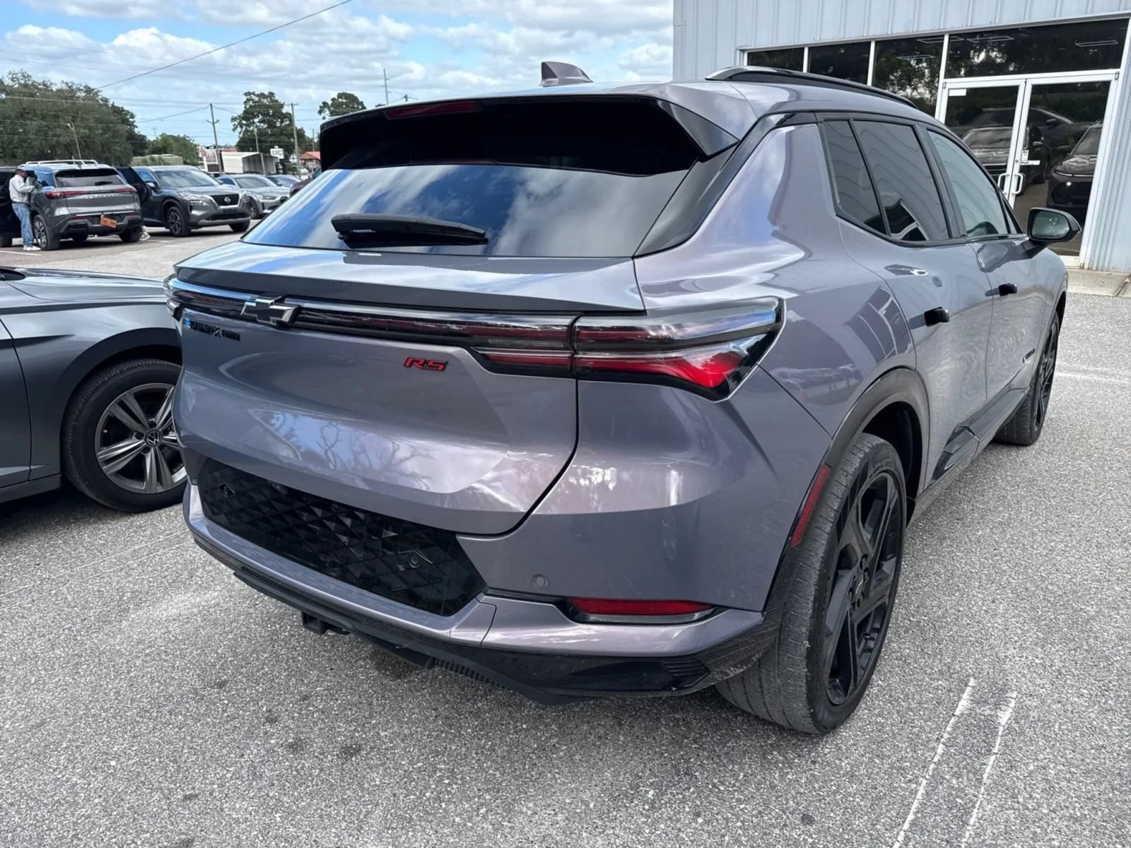 Used 2024 Chevrolet Equinox EV RS w/ LPO, Trailering Package AWD/4WD image 7