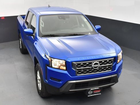 Used 2024 Nissan Frontier SV image 45