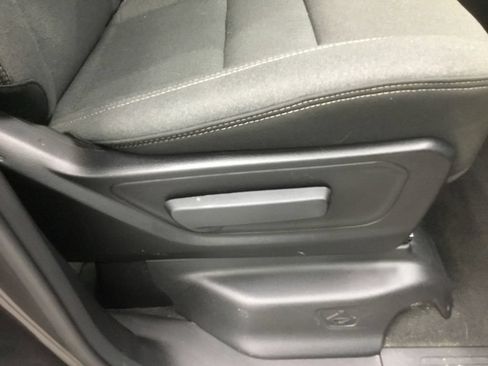 Used 2023 RAM 1500 Big Horn AWD/4WD image 47