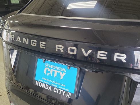 Used 2018 Land Rover Range Rover Velar S AWD/4WD image 7