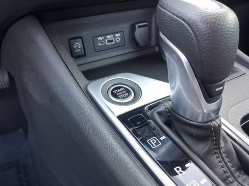 Used 2024 Nissan Sentra SV FWD image 21
