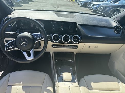 Used 2021 Mercedes-Benz GLA 250 4MATIC image 31