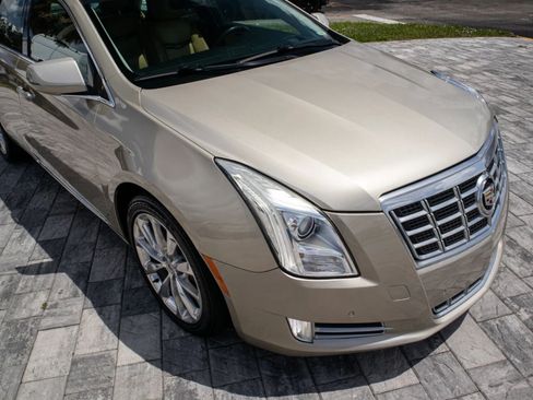 Used 2013 Cadillac XTS Premium FWD image 10