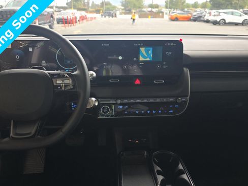 Used 2025 Hyundai Ioniq 5 SE image 9