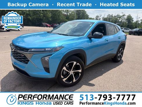 Used 2025 Chevrolet Trax RS w/ Sunroof Package FWD image 1