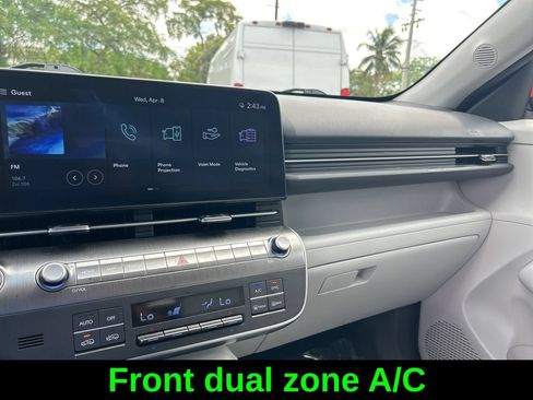 Used 2024 Hyundai Kona SEL AWD/4WD image 13