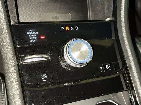 Used 2021 Jeep Grand Cherokee L Overland w/ Luxury Tech Group IV image 30