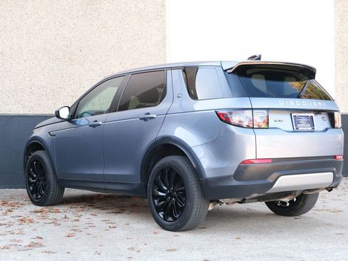 Used 2020 Land Rover Discovery Sport SE image 6