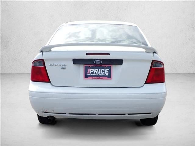 Used 2007 Ford Focus S FWD image 3