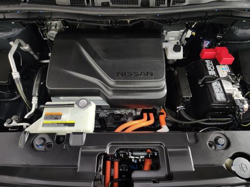 Used 2025 Nissan Leaf S FWD image 30