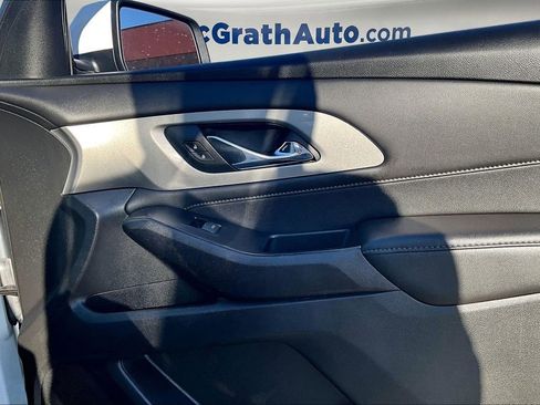 Certified 2023 Chevrolet Traverse LT image 31