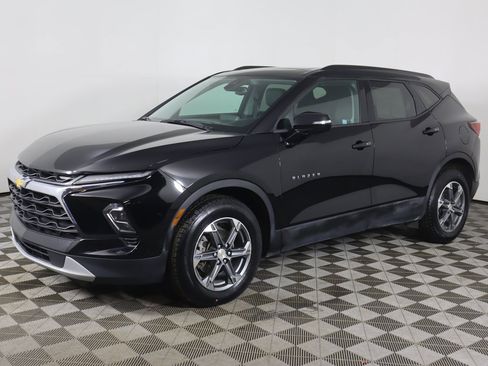 Used 2024 Chevrolet Blazer LT image 9