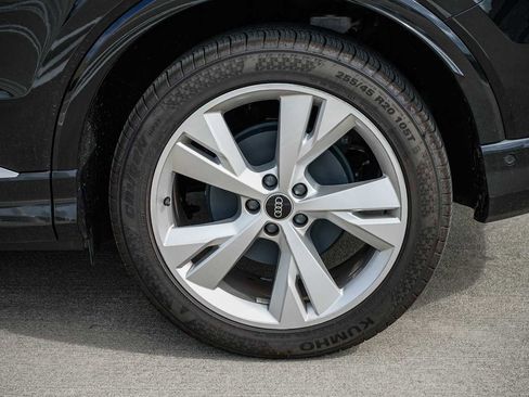 Used 2023 Audi Q4 e-tron Premium Plus w/ Premium Plus image 10