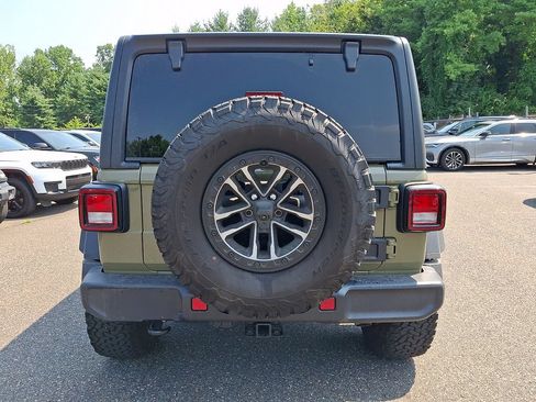Used 2026 Jeep Wrangler Unlimited Sport AWD/4WD image 5