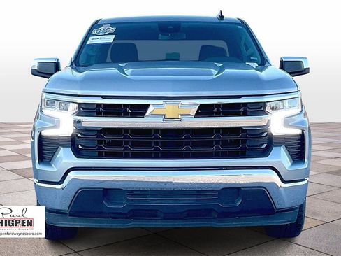 Used 2025 Chevrolet Silverado 1500 LT image 3