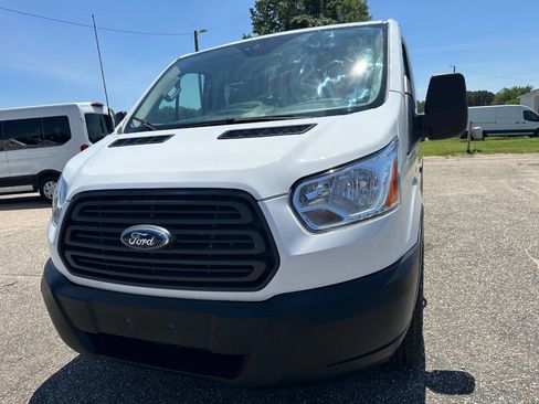 Used 2016 Ford Transit 150 130 Low Roof RWD image 10