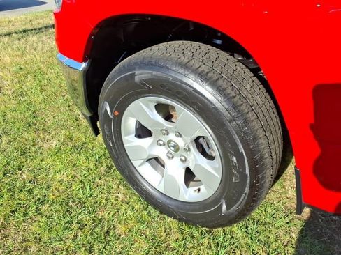 Used 2022 RAM 1500 Big Horn RWD image 4