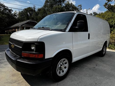 Used 2012 Chevrolet Express 1500 image 5