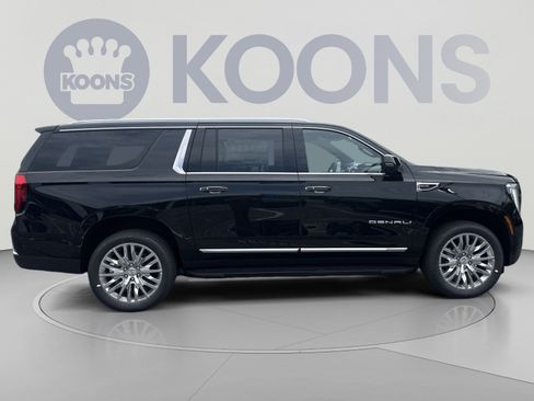 New 2026 GMC Yukon XL Denali w/ LPO, Floor Liner Package AWD/4WD image 5