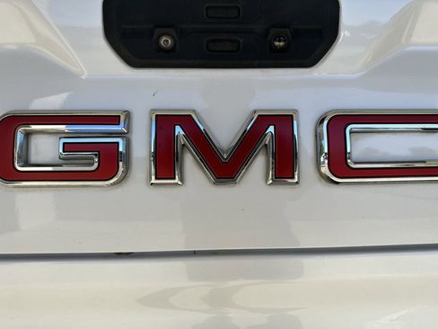 Used 2019 GMC Sierra 1500 SLT w/ SLT Premium Plus Package image 33