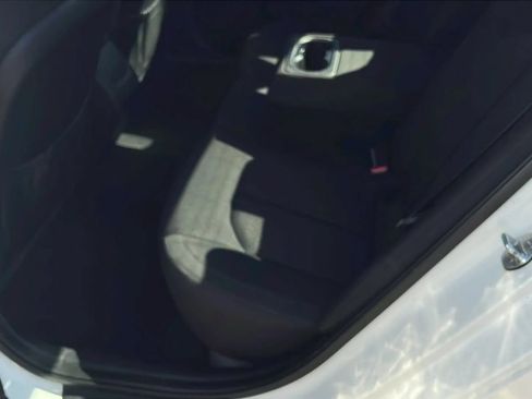 Used 2017 Kia Optima LX FWD image 13