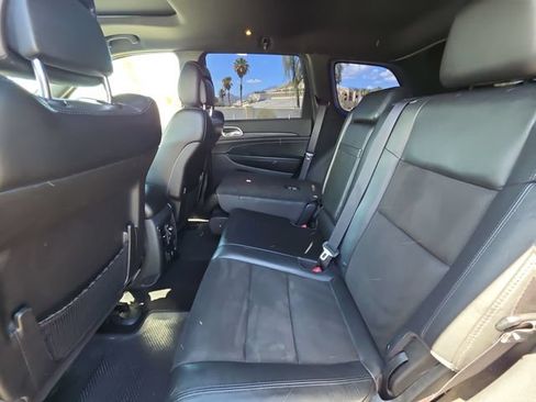 Used 2020 Jeep Grand Cherokee Altitude RWD image 24
