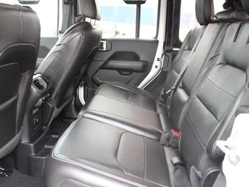 Used 2023 Jeep Wrangler Unlimited Sahara w/ Cold Weather Group AWD/4WD image 40