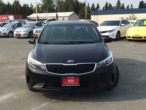 Used 2018 Kia Forte LX image 4