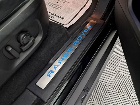Used 2017 Land Rover Range Rover Evoque HSE Dynamic image 38