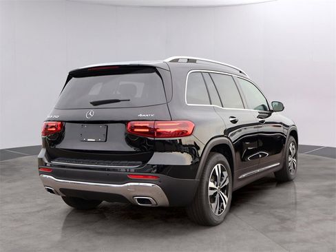 New 2025 Mercedes-Benz GLB 250 4MATIC image 5