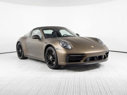 Used 2022 Porsche 911 Targa 4 GTS AWD/4WD image 9
