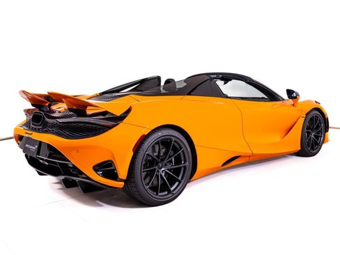 New 2027 McLaren 750S Spider RWD image 7