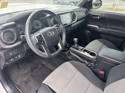 Used 2023 Toyota Tacoma TRD Sport image 31