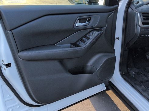 New 2026 Nissan Rogue SV FWD image 13