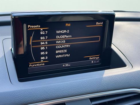 Used 2016 Audi Q3 2.0T Premium Plus image 19