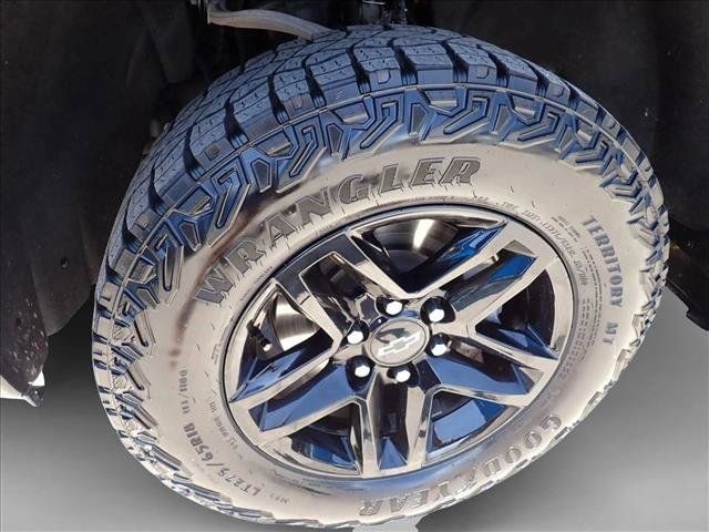 Used 2024 Chevrolet Silverado 1500 Custom Trail Boss AWD/4WD image 7