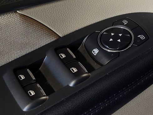 Used 2017 Ford Explorer FWD image 27