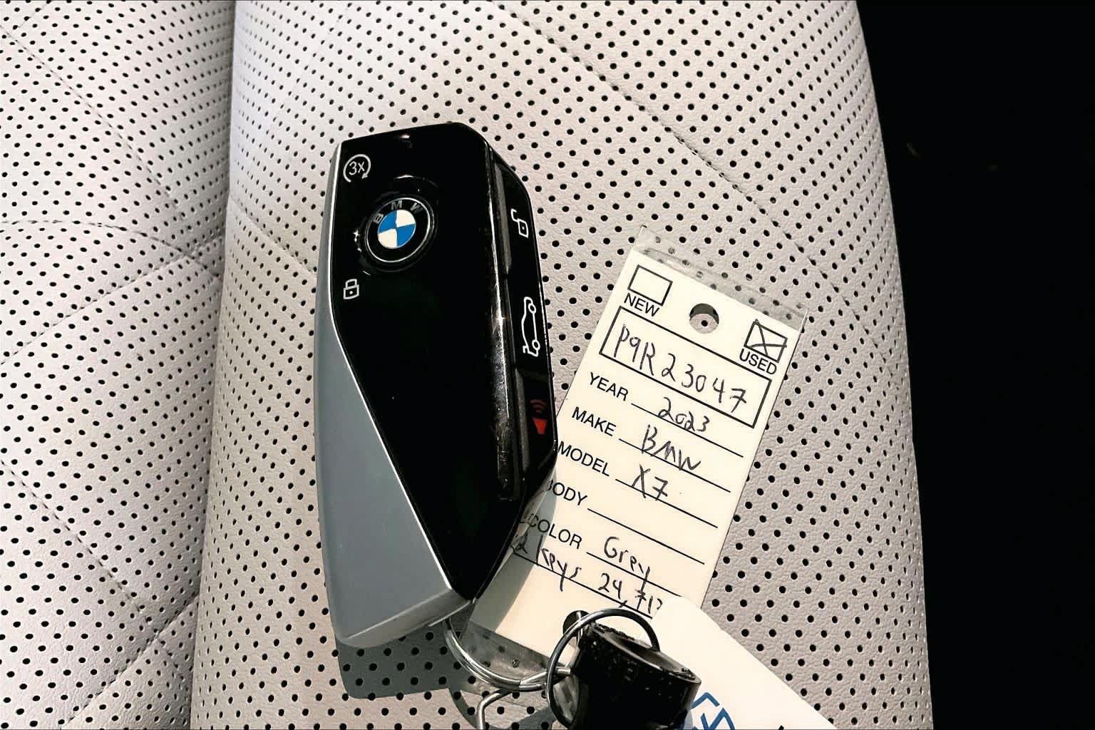 Used 2023 BMW X7 xDrive40i w/ Executive Package AWD/4WD image 14