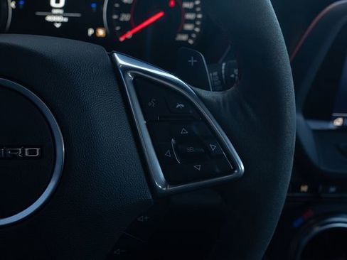 Used 2022 Chevrolet Camaro ZL1 image 19