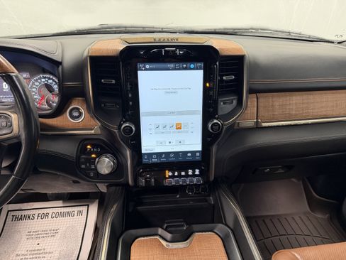 Used 2022 RAM 1500 Limited w/ Bed Utility Group image 11